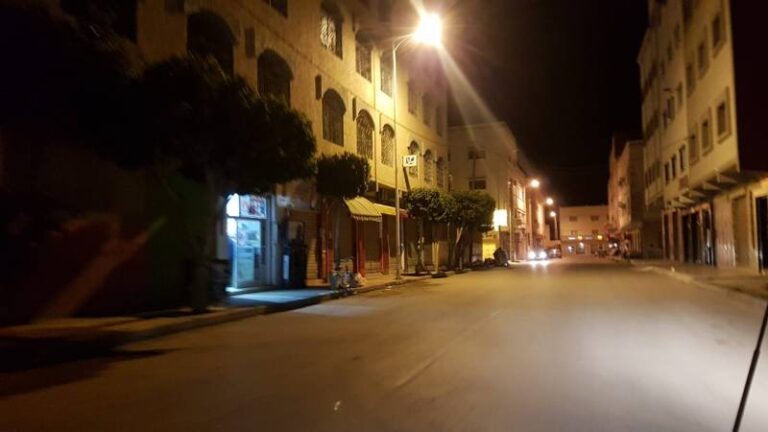 الاغلاق الليلي