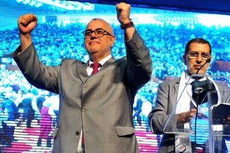 المجلس الحكومي إِسْتَكَانَ لضغوطات بن كيران وأجل المصادقة على تقنين الكيف
