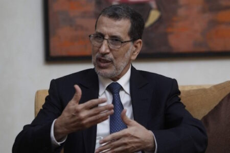 رئيس الحكومة يبرر سبب قرار تمديد الإجراءات الإحترازية لأسبوعين إضافين على صفحته بالفايسبوك