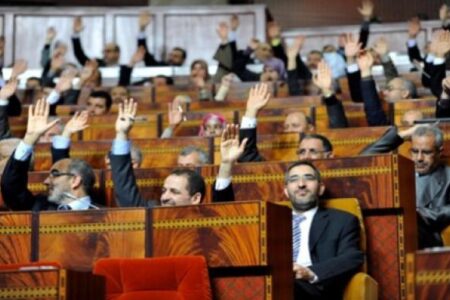 بعد حزب الإستقلال، البيجيدي يحاول الركوب على ملف الأساتذة المتعاقدين