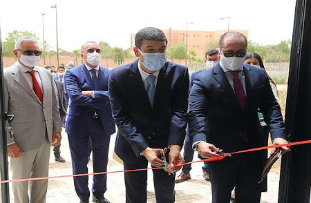 تدشين خط إنتاج مغربي خالص لمحطات شحن السيارات الكهربائية الأول في أفريقيا