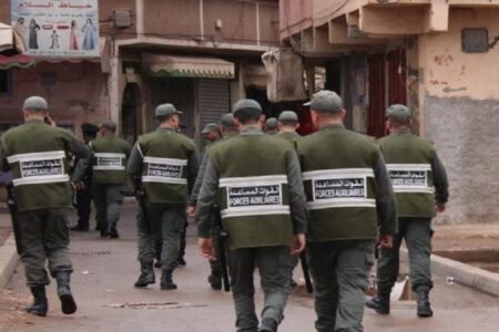 وزارة الداخلية تنفي “هجرة” أربعة عناصر من القوات المساعدة إلى سبتة المحتلة