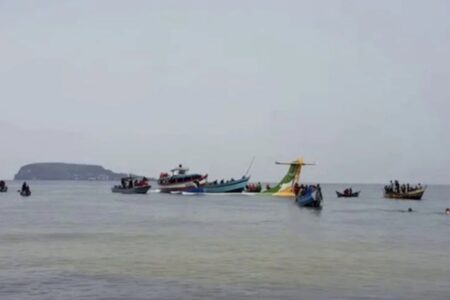 سقوط طائرة بعد محاولة هبوط فاشلة