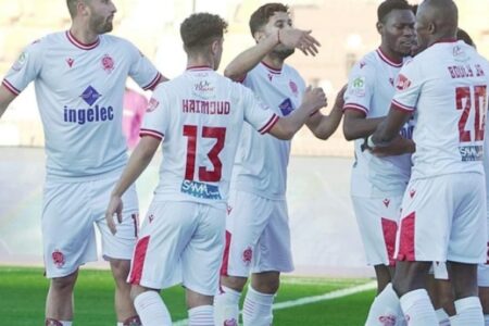 حكم غابوني يقود مباراة الوداد البيضاوي وبيترو أتليتكو الأنغولي ضمن مبارايات دوري أبطال إفريقيا