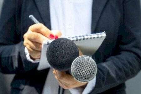 “حاتم” تدعو لإطلاق مبادرة لمواجهة التراجعات التي مست حرية الإعلام..