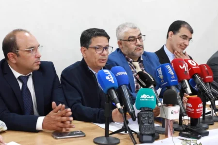 التنسيق النقابي لقطاع الصحة يعلن استمرار الاحتجاجات بسبب صمت الحكومة