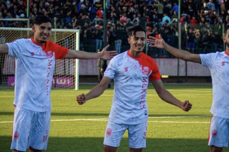 عودة تاريخية: النادي المكناسي يحقق الصعود إلى الدوري الممتاز بعد 11 عامًا من الغياب