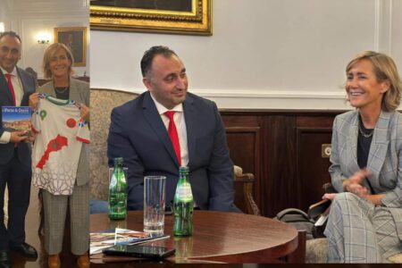 لقاء خاص بين الأمين العام للحزب المغربي الحر ونائبة رئيس بلدية بورتو لتعزيز التعاون بين المغرب والبرتغال