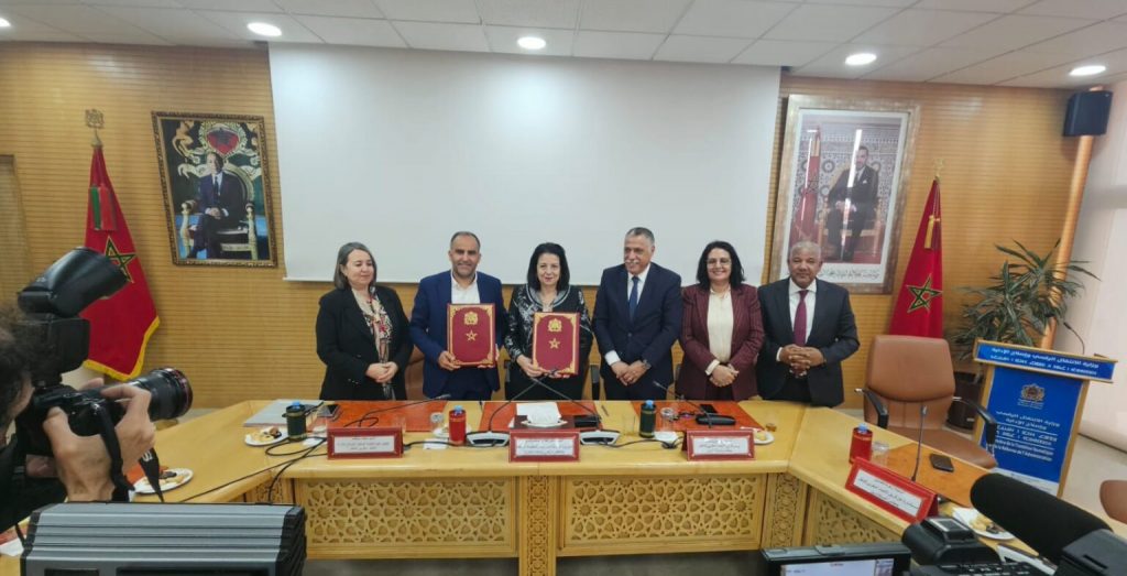 تاريخ جديد في العمل الاجتماعي بالمغرب: توقيع اتفاق يقود للتغيير